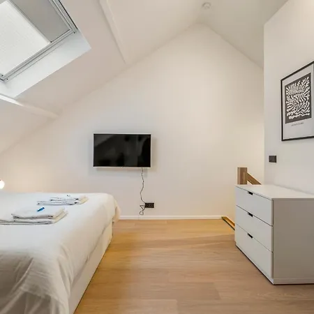Mooie Vernieuwde Duplex In Hartje , Patershol * 根特