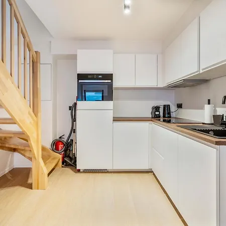 Mooie Vernieuwde Duplex In Hartje , Patershol * גנט
