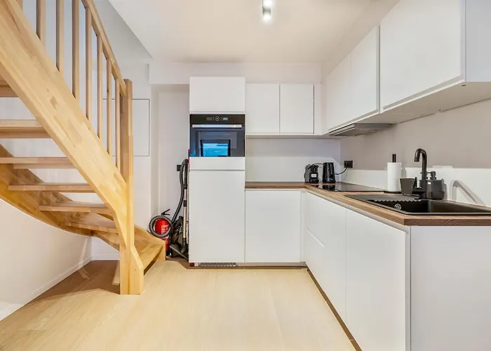 Mooie Vernieuwde Duplex In Hartje , Patershol * Gent